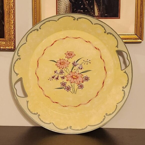 Vintage Round Toleware Hand Painted Tole Yellow Green Pink Lilac Metal Tray - Picture 1 of 3